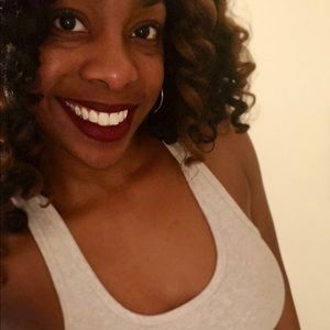 Meet your Posher, Jade